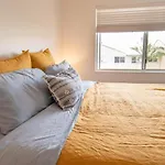 Heart Of Burleigh Holiday Villa - Perfect Location With Pools