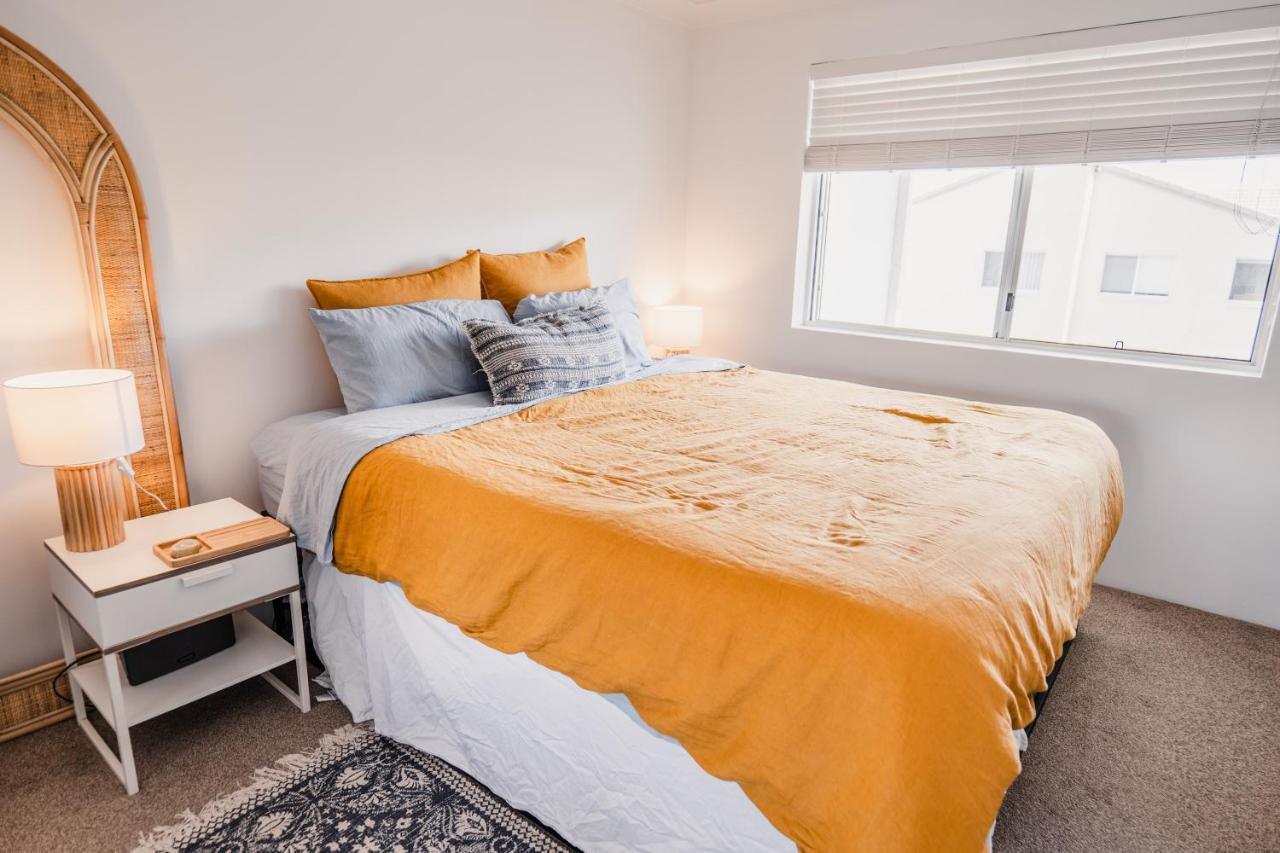 Heart Of Burleigh - Perfect Location With Pools