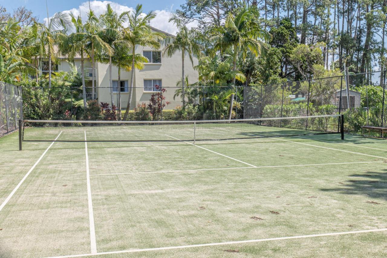 Heart Of Burleigh - Perfect Location With Pools Apartment *